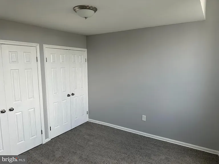 1333 E North Ave — Photo 8