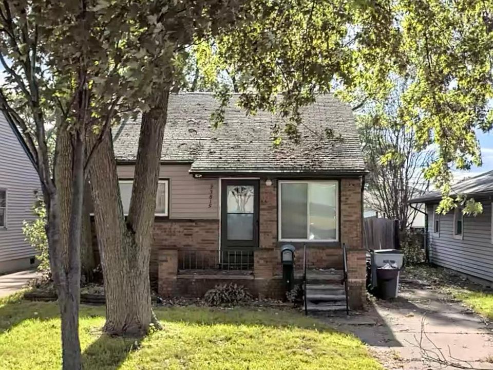 1st image of 23815 Melville Ave
