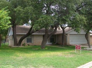 630 Farrel Cres, Uvalde, TX 78801