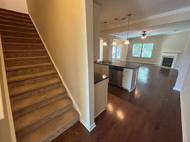 451 Shakespeare Dr — Photo 24