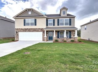 268 Shorthorn Rd, Fletcher, NC 28732