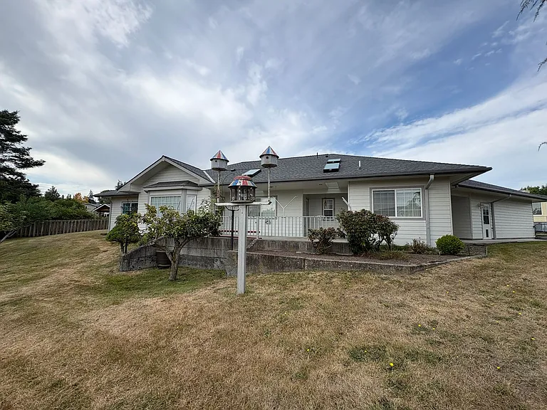 1714 Baker View Ct — Photo 3