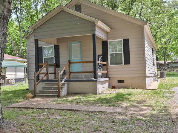 243 Thomas St, Dyer, TN 38330