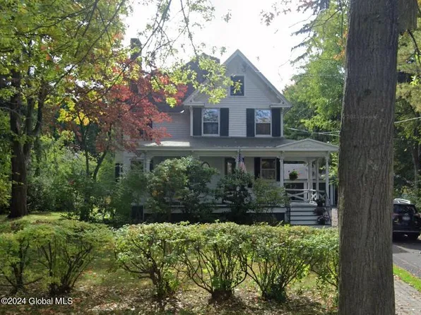 1132 Adams Road, Schenectady, NY 12308