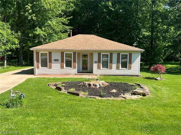 2077 King Dr, Stow, OH 44224