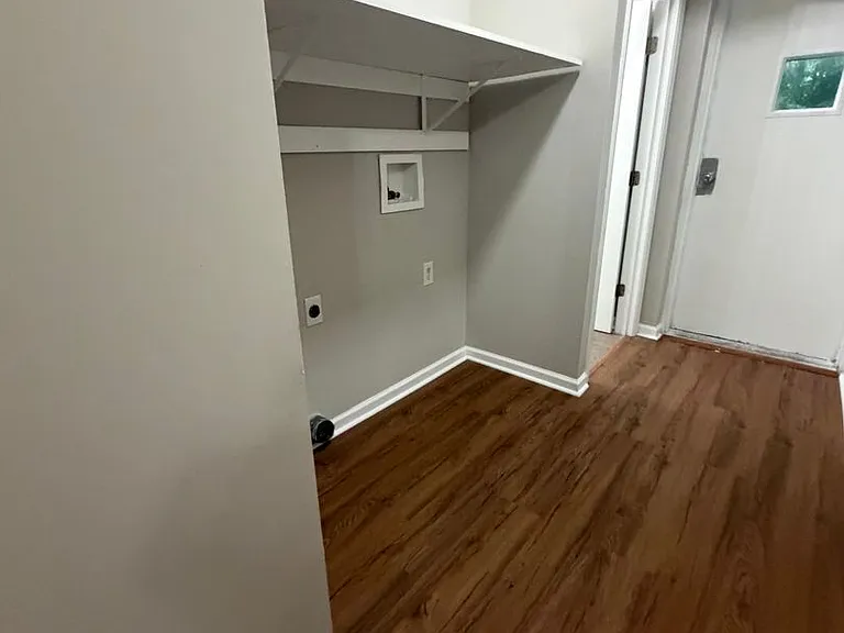 9 Sunset Ave — Photo 10