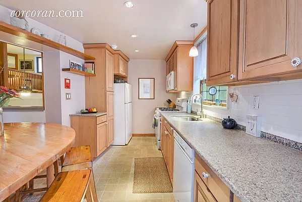 Sold by Corcoran | media 17