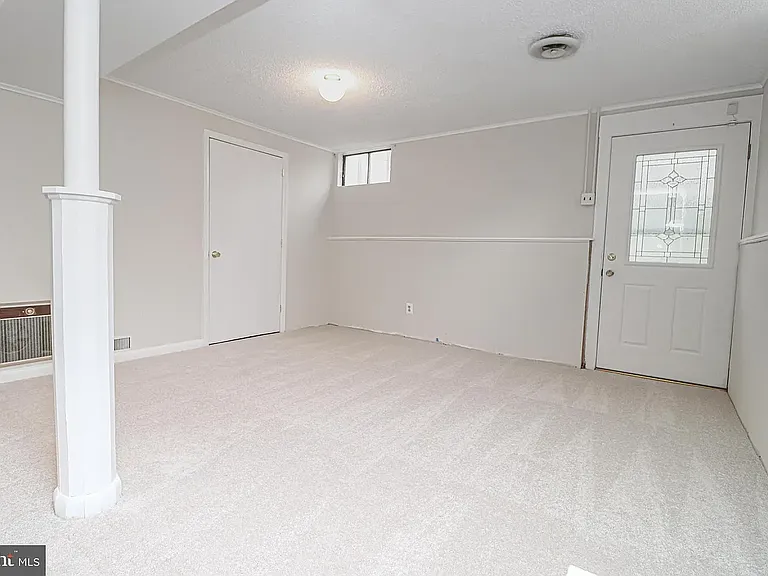 430 Duvall Ln — Photo 23