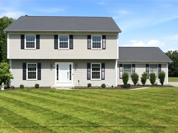 1825 Barnhart Rd, Troy, OH 45373