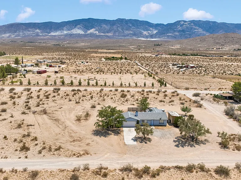 35025 El Dorado Rd — Photo 4