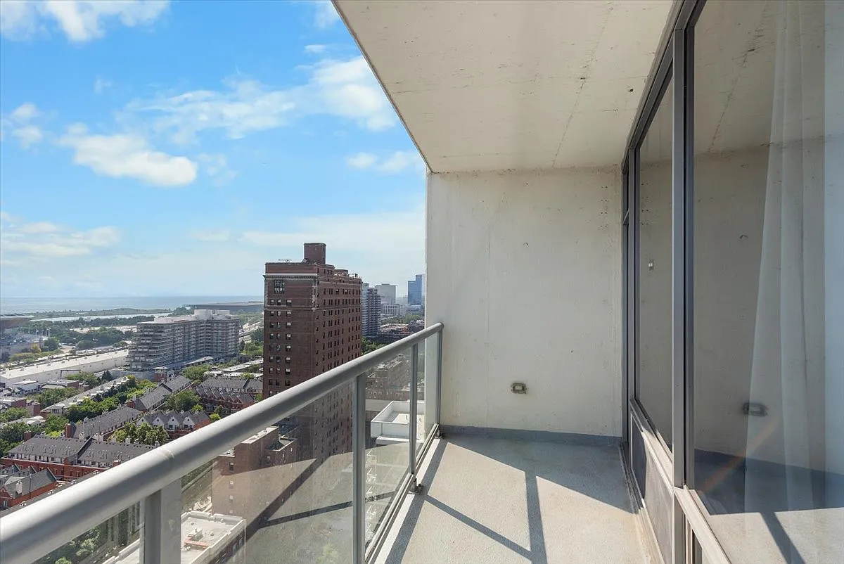 2 bed, 1348 sqft, $3,800 — Photo 4