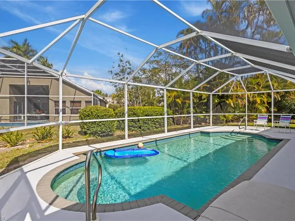 3650 Sunland LN, ESTERO, FL 33928