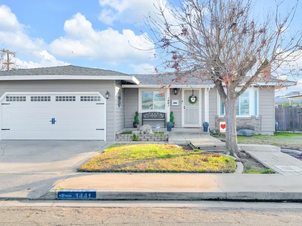1441 Oak St, Selma, CA 93662