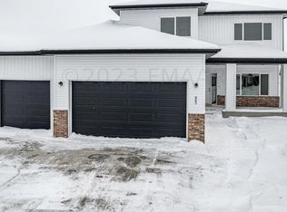 845 60th Ave W, West Fargo, ND