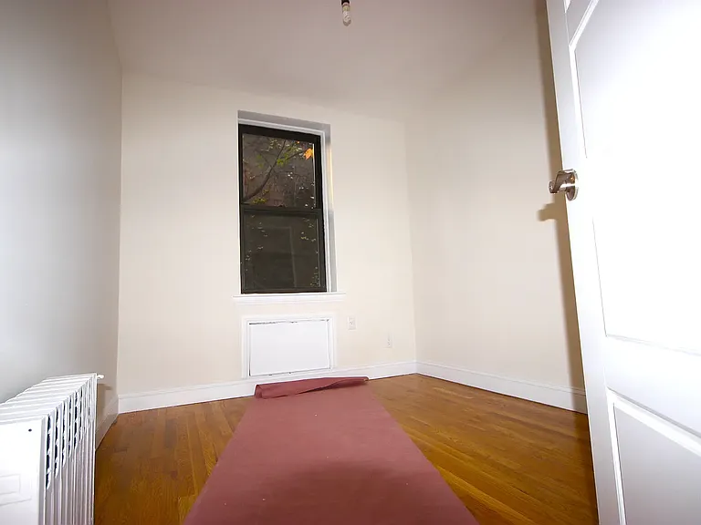 245 W 76th St #B — Photo 4