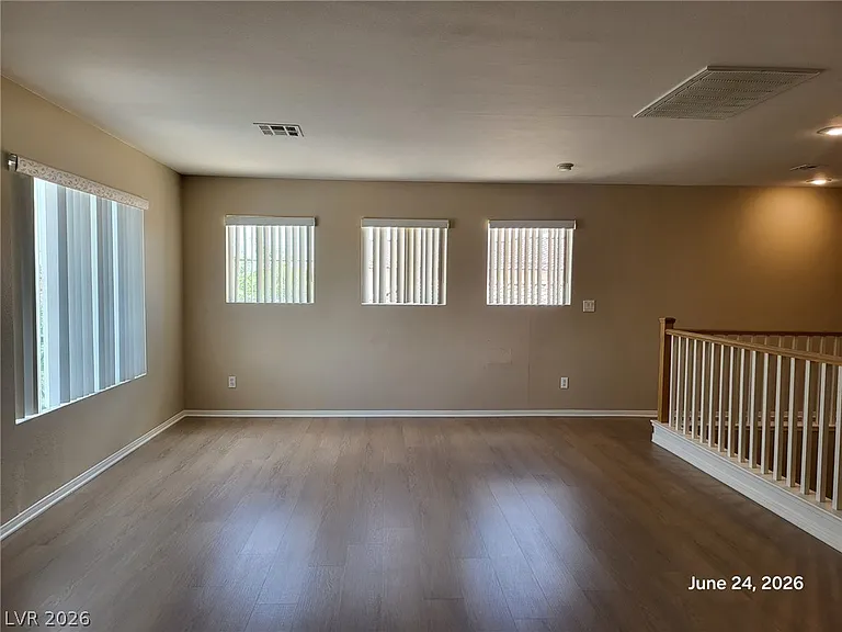 5535 Crescent Valley St — Photo 8