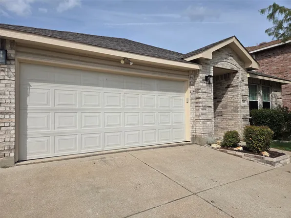 1901 Foxfield, Justin, TX 76247