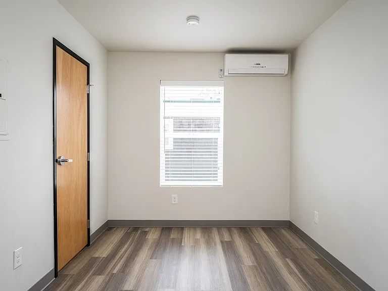 Enclave 54 — Photo 10