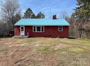 N10863 Lake Ave, Ironwood, MI 49938