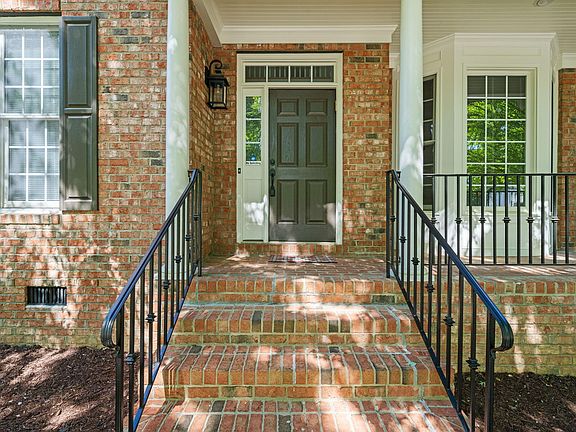 4th image of 4308 Branchwood Dr