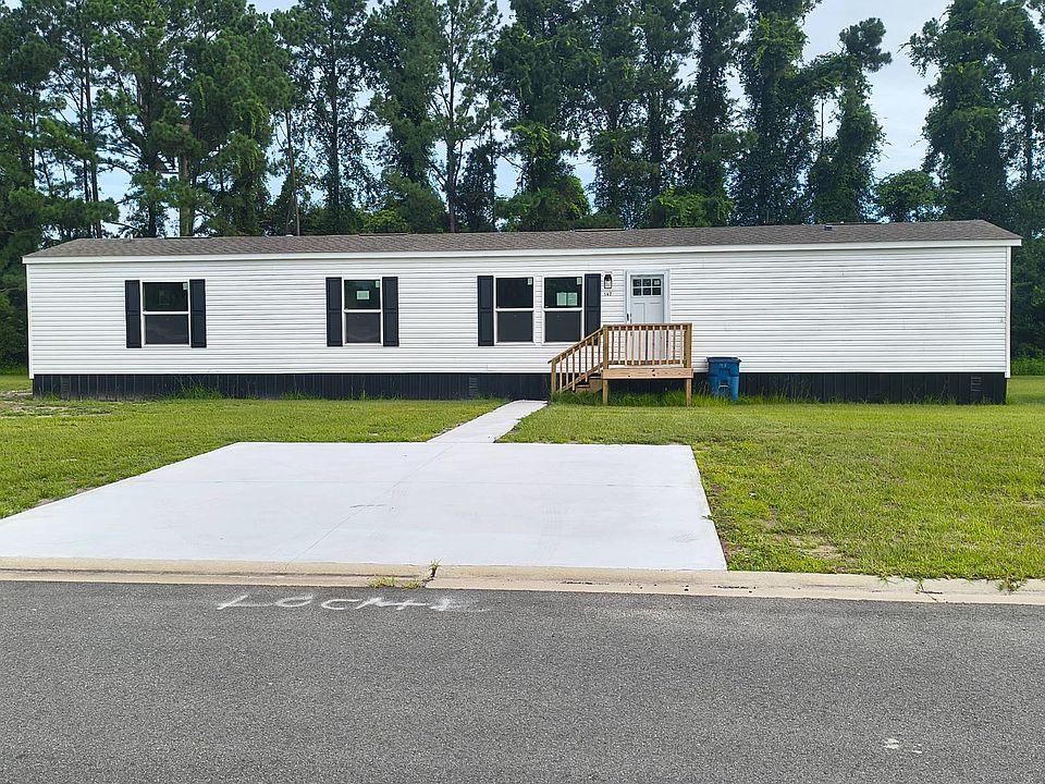 1st image of 146 Merritt Cir