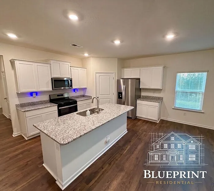 4 bed, 2.0 bath, 1852 sqft, $2,845 — Photo 2