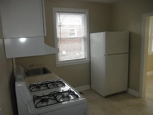 3802 Biddison Ln — Photo 4