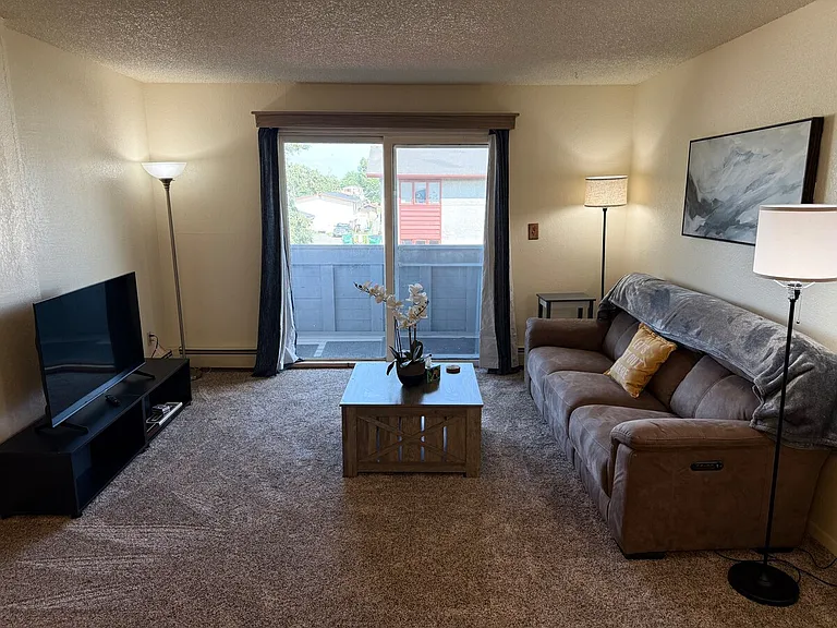 4333 San Ernesto Ave #302 — Photo 8