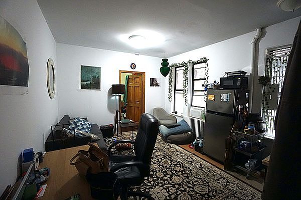 1st image of 189 E 3rd St APT 4