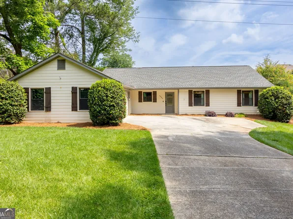 3093 Old Canton Ct, Marietta, GA 30068