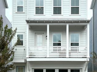 545 Cooper Village Ln, Mount Pleasant, SC 29464