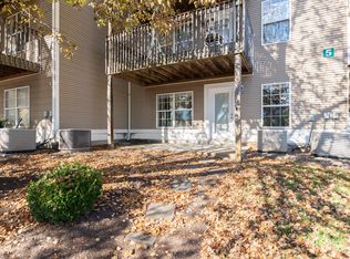 858 Malabu Dr APT 5000, Lexington, KY 40502
