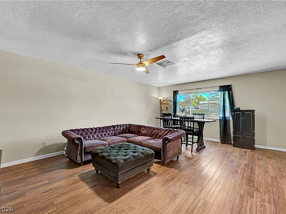 5th image of 1102 Arapaho Way