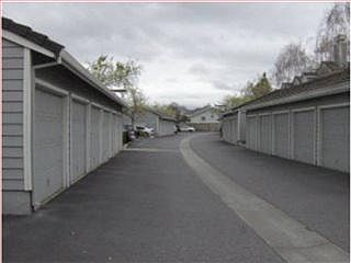 1st image of 976 Lake Isabella Way
