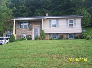 164 Columbine Ln, Galax, VA 24333