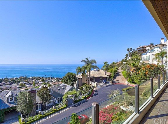 2nd image of 22 Vista Del Sol