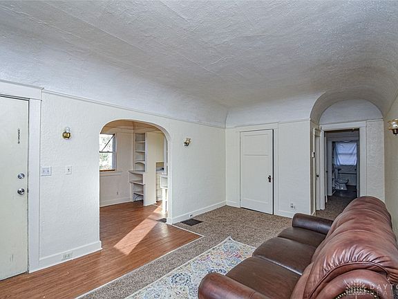 3rd image of 1613-1615 Superior Ave