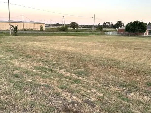 Ns 370 Rd, Holdenville, OK 74848