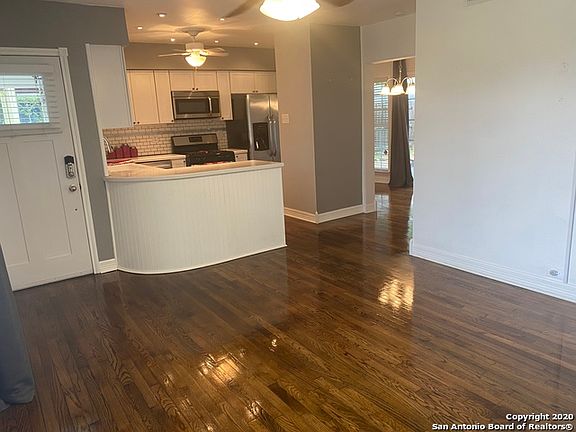 4th image of 272 W Mariposa Dr #2