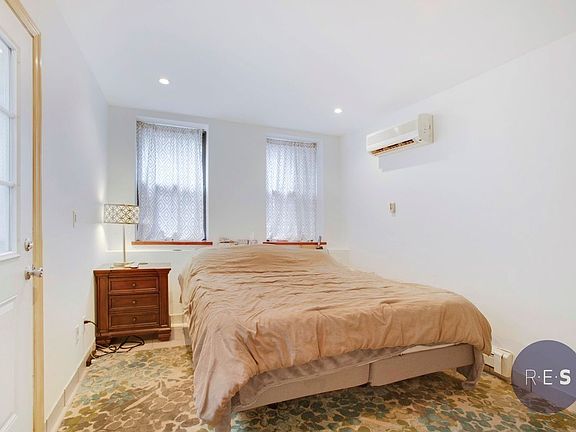 4th image of 282 1st St APT 1