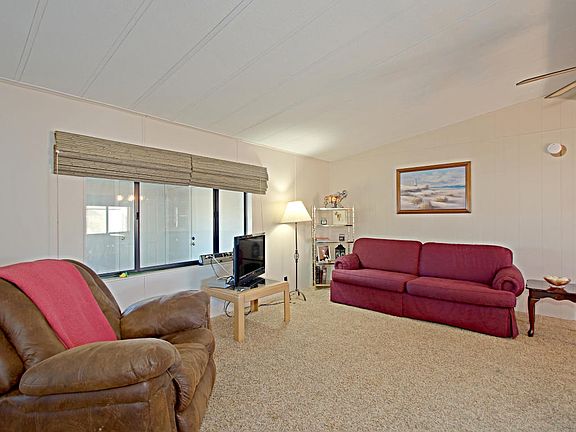 4th image of 422 E Villa Theresa Dr