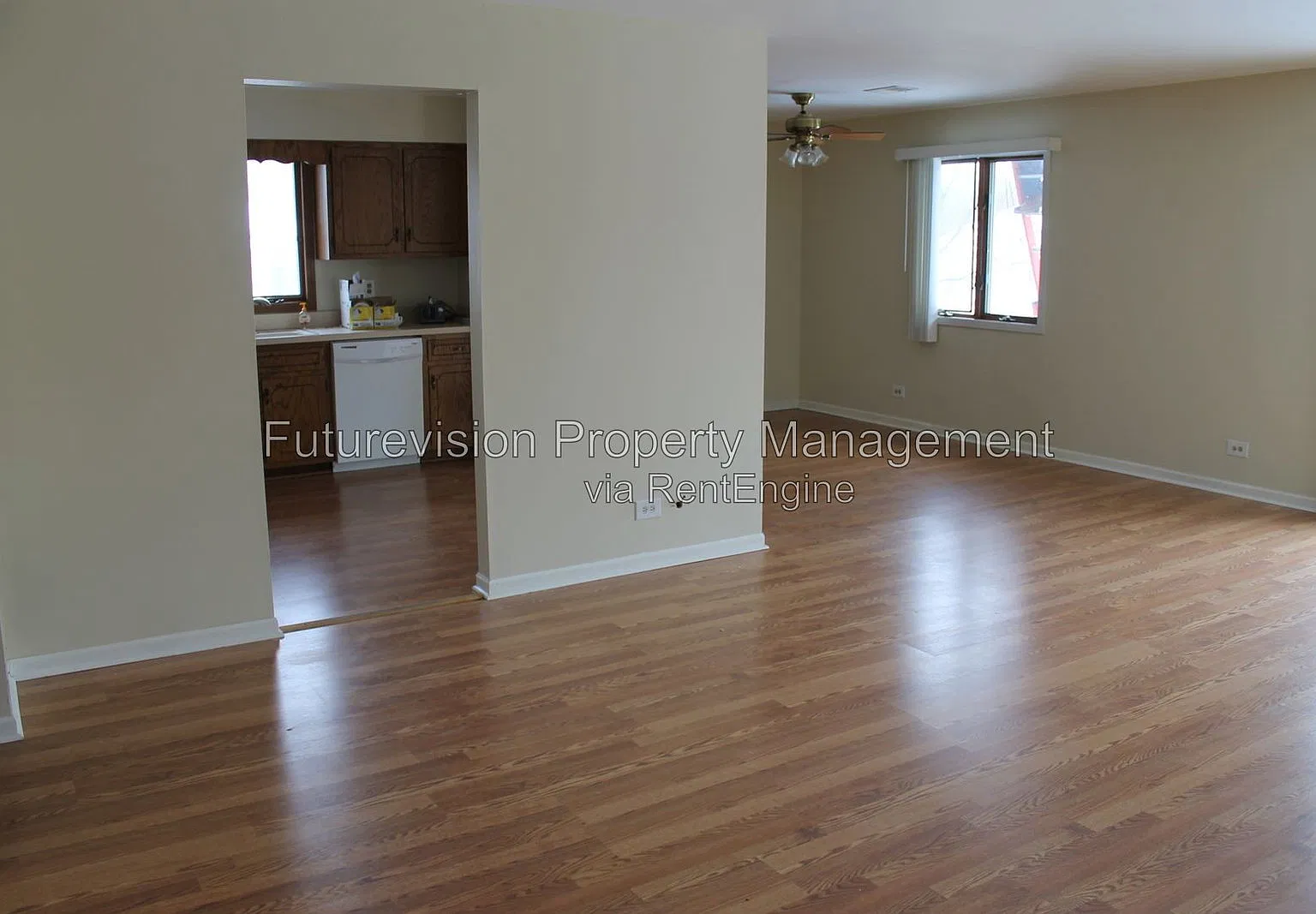 2 bed, 1.0 bath, 1000 sqft, $1,525 — Photo 2