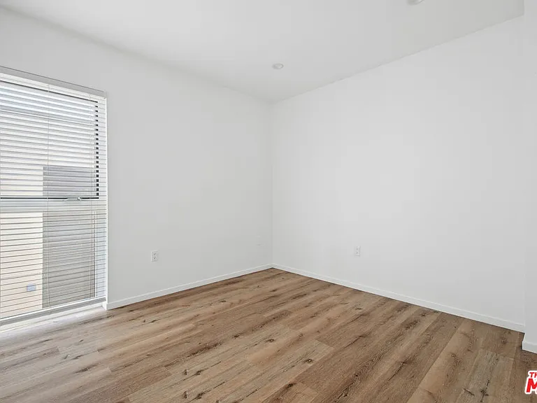 662 N Mariposa Ave #1/2 — Photo 18