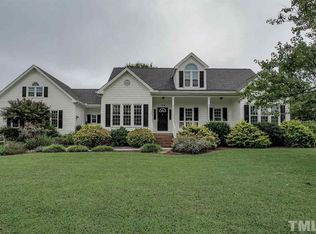 108 Birch Creek Dr, Fuquay Varina, NC 27526
