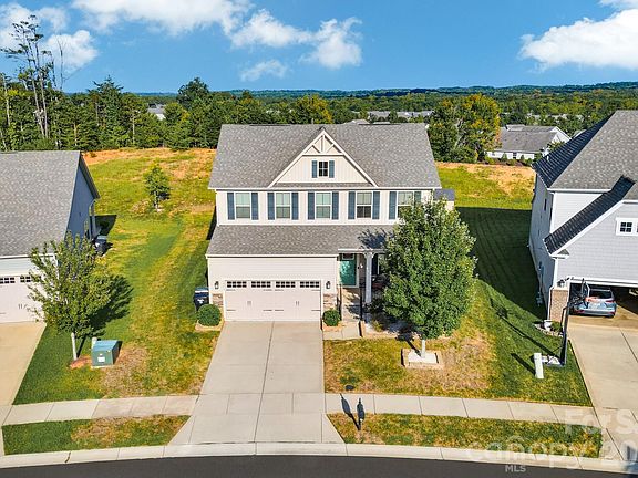 3rd image of 1840 Scarbrough Cir SW