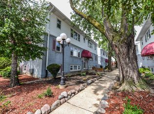9447 Kelvin Ln APT 2995, Schiller Park, IL 60176