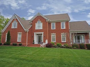 15561 Fox Cove Cir, Moseley, VA 23120