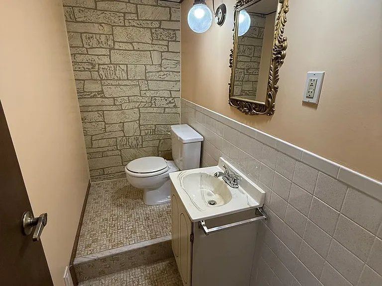 5360 Glencullen Way — Photo 31