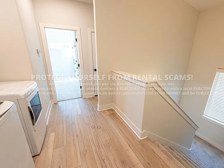 956 W Boone St — Photo 19