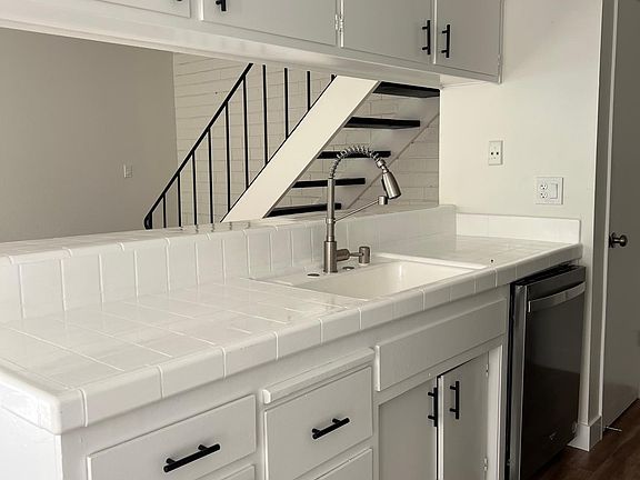 4th image of 9067 Montoya St APT 3